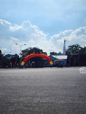 chính chủ gửi bán đất dịch vụ mặt đường vđ 3.5, 120m2,100m2,50m2,trục chính kết nối hà đông,ql32,đa
