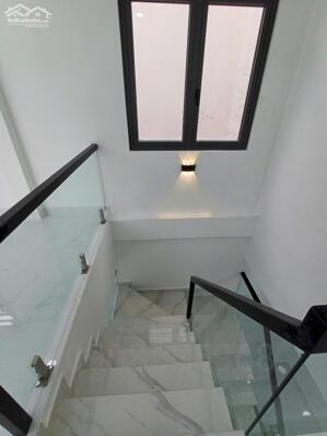 HÀNG HIẾM 2 MẶT TIỀN LÊ VĂN SỸ Q.3 – CN 60m2 - HĐT 60tr/tháng, giá chỉ 18,2 tỷ.