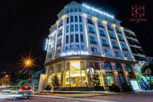 toà chdv ngay rmit nguyễn văn linh q7- 1300m2 - 25x55m -tn 1.3 tỷ / tháng-giảm 180 tỷ về 172 tỷ