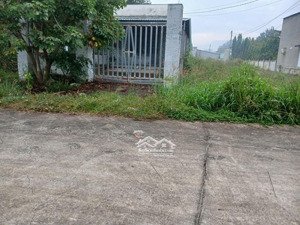 cần bán lô đất hơn 1 sào vị trí đẹp khu phố 4, phường hắc dịch, tp. phú mỹ