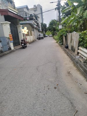 đất long biên gần 60m2. ô tô đỗ cửa. ngõ thông. hiếm đẹp. tài chính khuôn tiền 9 tỷ