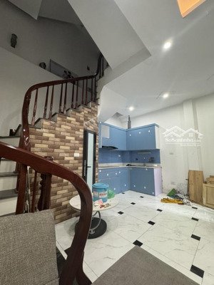 bán nhà 5 tầng đường nguyễn khang, 33m2 nhỉnh 7 tỷ