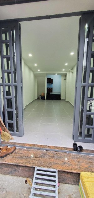 nhà nở hậu, hẻm 4m, sổ đẹp - cách mạng tháng 8 - 42m2, 4tầng - nhỉnh 7tỷ