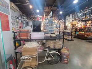 mặt tiền q. tân phú phan chu trinh 10*40m trệt lầu giá 65tr