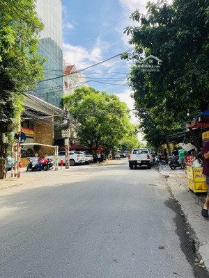 bán toà nhà 7 tầng thang máy, mặt ngõ vip hơn mặt phố