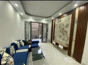 nhà đẹp liên mạc, bắc từ liêm gần chợ, trường học 4pn 5 tầng full nội thất, chỉ 4.65 tỷ