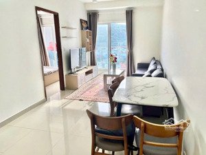 cho thuê cc goldsea view biển 85m2,2pn,2wc giá 9tr.call mr hà.