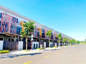 bán căn nhà phố 3 tầng tại suncasa central chỉ 3,25 tỷ . gần siêu thị aeon , tthc tỉnh bình dương.