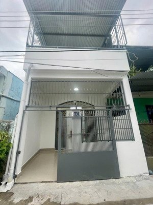 cần bán nhanh nhà 2 tầng vĩnh xuân, vĩnh thái nha trang giá 2,6 tỷ