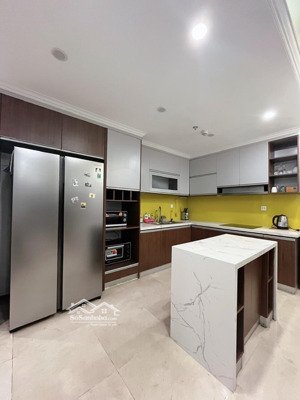 phân lô ngõ 84 ngọc khánh! đường ôtô tránh, kinh doanh, 3 thoáng, gara ôtô, thang máy