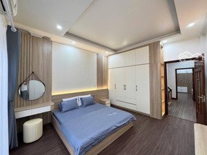 bán nhà khu giếng sen la khê 50 m2, 6 tầng, đường phân lô, nội thất đẹp