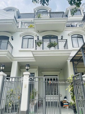 giá tốt tại lakeview city sở hữu ngay căn nhà dt 100m2 3 lầu giá 20,5 tỷ nội thất đẹp đường lớn 25m