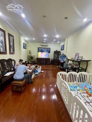 bán nhà mặt phố nguyên hồng căn góc siêu hiếm 73m mặt tiền khủng giá chỉ 3x tỷ