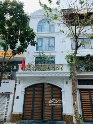 kđt văn phú ngay quận uỷ và công viên hà đông. đẹp nội thất xịn hiện đại. 100m2, 25 tỷ. 