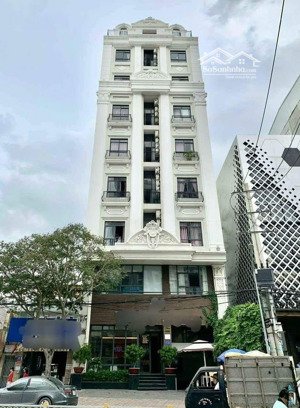 nhà chdv quận 7. dòng tiền khủng 150 triệu/tháng. giá 35 tỷ. 140m2. 7mx20. hầm 6 tầng thang máy