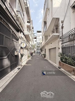 kiến trúc gothic giữa lòng phường 2 tân bình - 75m2, 4 tầng, riêng một góc trời sân bay.