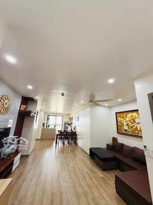 chung cư 87 lĩnh nam, căn góc ba ngủ full nội thất sổ đỏ chính chủ. diện tích 100 m giá chỉ 7,2 tỷ.