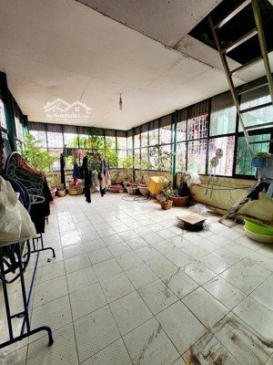 cầu giấy nhà cũ dân tự xây không thương mại 20m ra phố ô tô chạy