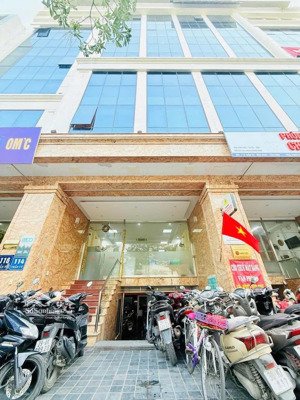 bán toà nhà văn phòng mặt phố phạm văn đồng , dt 235m2 , 8 tầng , mt 9m , giá 48 tỷ