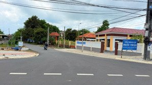 bán lô đất góc 2 mặt tiền đường nhựa siêu đẹp cách biển hồ tràm chỉ 3 phút lái xe! vị trí đắc