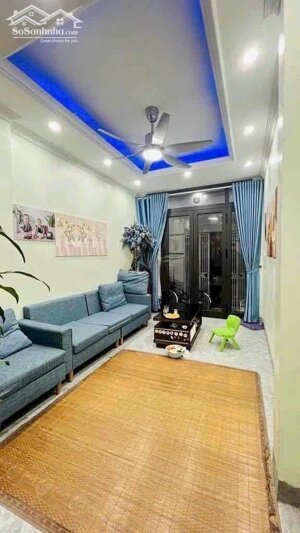 Cho thuê nhà ngõ 61 Phùng Chí Kiên, 4 tầng x 35m2, 4 ngủ, 16 Triệu