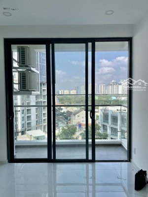 chính chủ cần bán gấp căn hộ d''lusso quận 2 2pn 2wc đã có sổ hồng