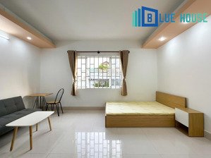 phòng rộng 35m2, cửa sổ lớn full nội thất ngay svđ phú thọ, lý thường kiệt