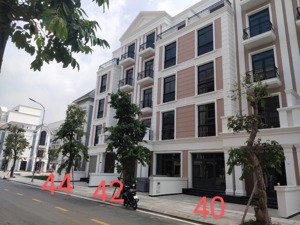 cho thuê nhà mặt phố vinhomes grand park, 135 triệu, 1500 m2, chính chủ