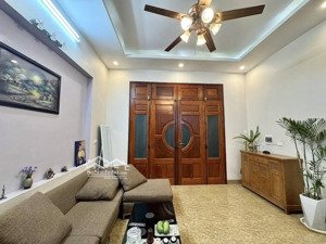 bán nhà nguyên căn gần trương định- sát oto, dân xây- 40m- 6.98 tỷ