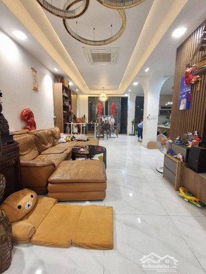 siêu phẩm 4 tầng - ngang khủng 8m - bình thuận, quận 7 - chỉ 14,5 tỷ dt: 112m - 4 tầng