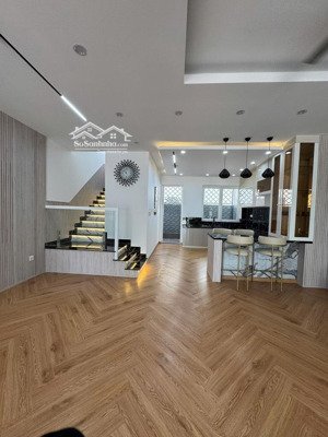 hàng hiếm quận 2, 67m2, thuận tiện đi trung tâm, nhỉnh 6,xx tỷ