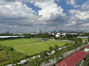 bán căn hộ 109m2, tầng trung, giá 6,1 tỷ thu về, nhà hoàn thiện, sổ đỏ. sẵn hđ thuê. 