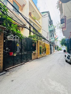cần bán nhà ngõ phố hào nam - đống đa phân lô ô tô dt: 50/70m2 * 4tầng, mt: 4,5m, giá: 22,5tỷ