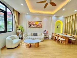 nhà vip phố văn phú, quang trung, ô tô vào nhà, thang máy, nội thất lung linh, dt 40m2x5t, 11.3 tỷ