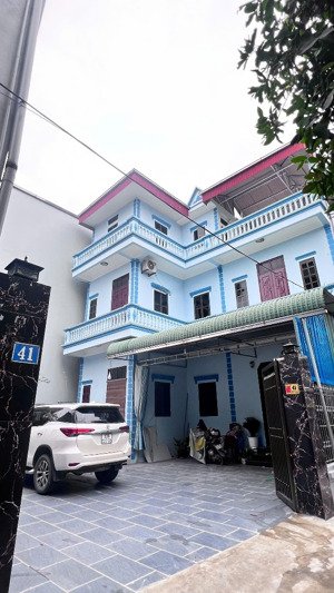 siêu phẩm bán đất tặng nhà xây sẵn 153,3m² mặt tiền 15m sổ đỏ sẵn đạt)