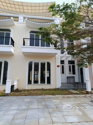 chỉ 1 căn duy nhất! nhà phố sunpark giá chỉ 4.6 tỷ bao toàn bộ phí !!!!!