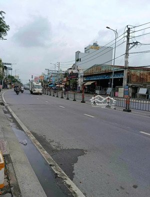 nhà mặt tiền đường tô ký, khu vực sầm uất, kinh doanh nhiều lĩnh vực, gần ngã ba chợ ba bầu