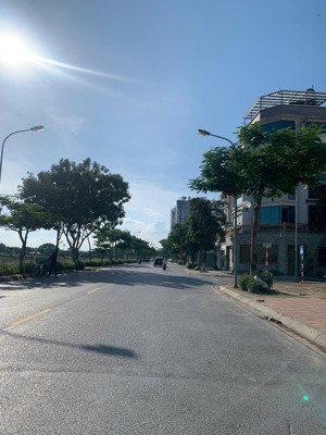 cần bán lô đất đấu giá tại khu bt4e, phường phúc lợi, hà nội