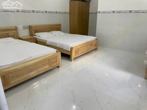 bán đất kèm nhà cấp 4 mới Full nội thất gần biển thị xã LaGi, Bình Thuận. đường ô tô. full thổ cư