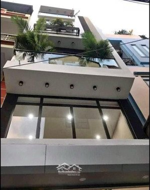 chính chủ cần cho thuê gấp nhà mới xây thụy khuê, dt 45m2 x 6 tầng, thông sàn, đủ đồ. gía 15tr/th