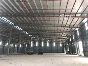 cho thuê kho xưởng 2600m2. km16 đại lộ thăng long, huyện quốc oai, hà nội.