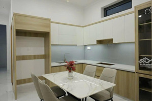 nhà mới 100% gần vòng xoay hiệp thành 3 chỉ 4,150 tỷ. đẹp mê ly