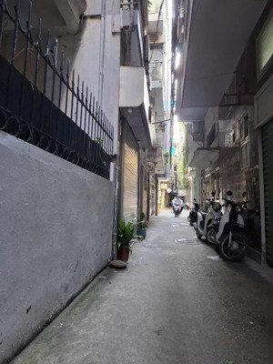 nhà ô đồng lầm/ hồ ba mẫu/ lê duẩn, ngõ rộng thông, 6 tầng, 6 phòng ngủ, gần hồ, công viên, 12.6 tỷ