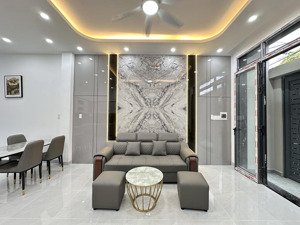 siêu hot bán nhà trung tâm phường 5, tp. mỹ tho gần quán ăn đông đô - giá siêu mềm 2 tỷ hơn