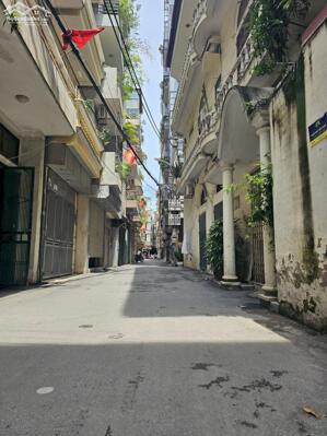 Bán nhà Hoàng Ngân, Thanh Xuân, nhà đẹp dân xây, ngõ thông ô tô, gần phố