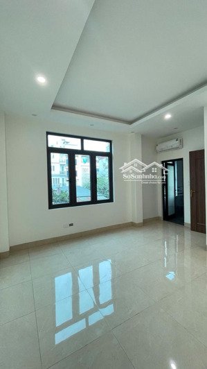 bán nhà mới xây 7 tầng -thang máy - xuân la -tây hồ -ô tô đỗ - 43m - mt 6.2m - giá chỉ nhỉnh 10 tỷ.