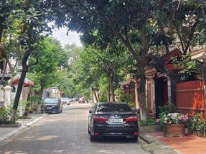 bán căn biệt thự góc 3,5 tầng đường võ thị sáu việt trang, làn 2 lý thái tổ