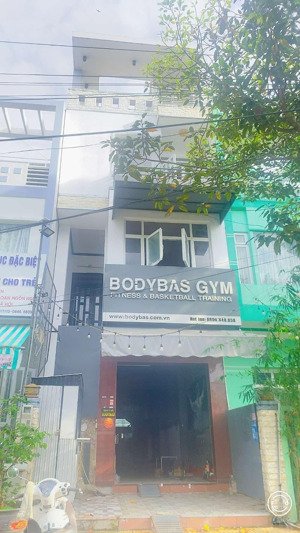 cho thuê nhà tổng 400m2 mặt tiền trần văn trà tiện văn phòng 20 triệu