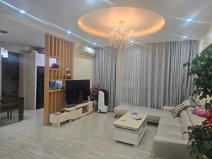 chính chủ bán 2 ngủ hyundai ban công đông bắc