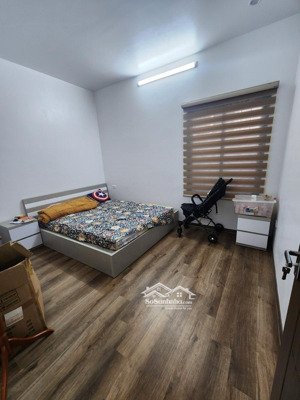 bán gấp nhà lạc trung, hai bà trưng, ô tô trong nhà, sát phố, kinh doanh, thang máy dt 60m2* 5 tầng